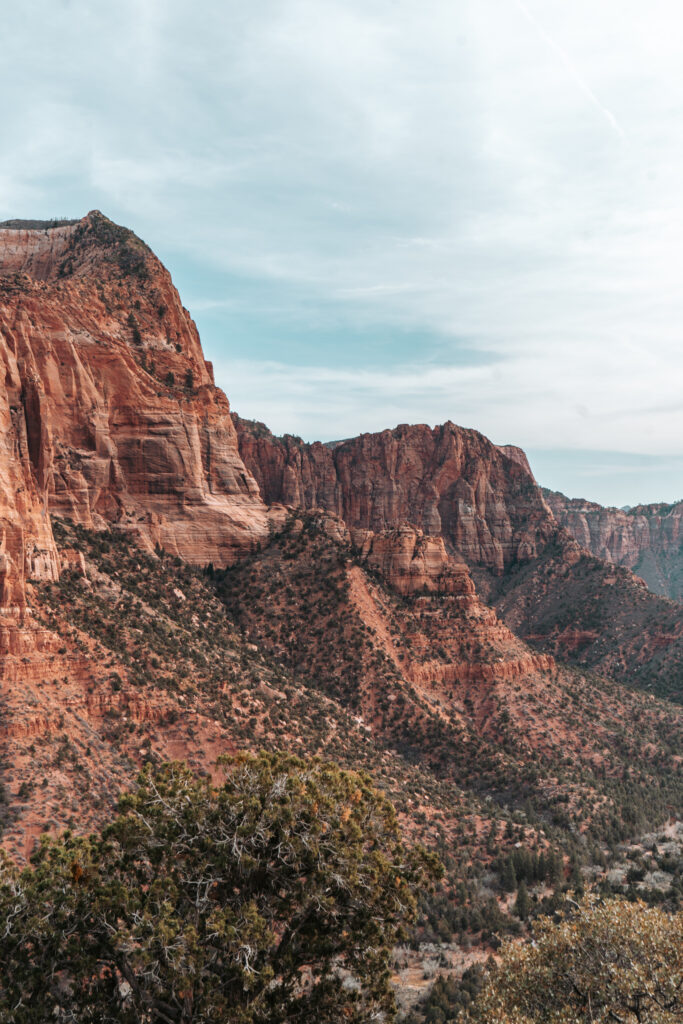 Timber Creek Overlook Trail in Kolob Canyon 